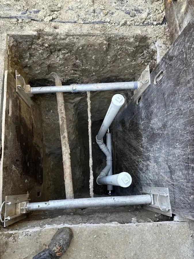 Experienced plumber completing Drain Cleaning work in Fox Island
